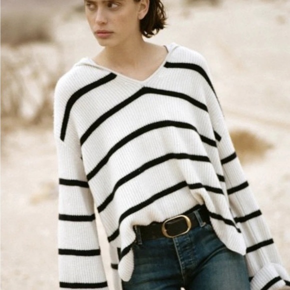 NILI LOTAN $850 White Black Striped Cashmere Hooded JOSIE Sweater GUC SZ L - Picture 1 of 13